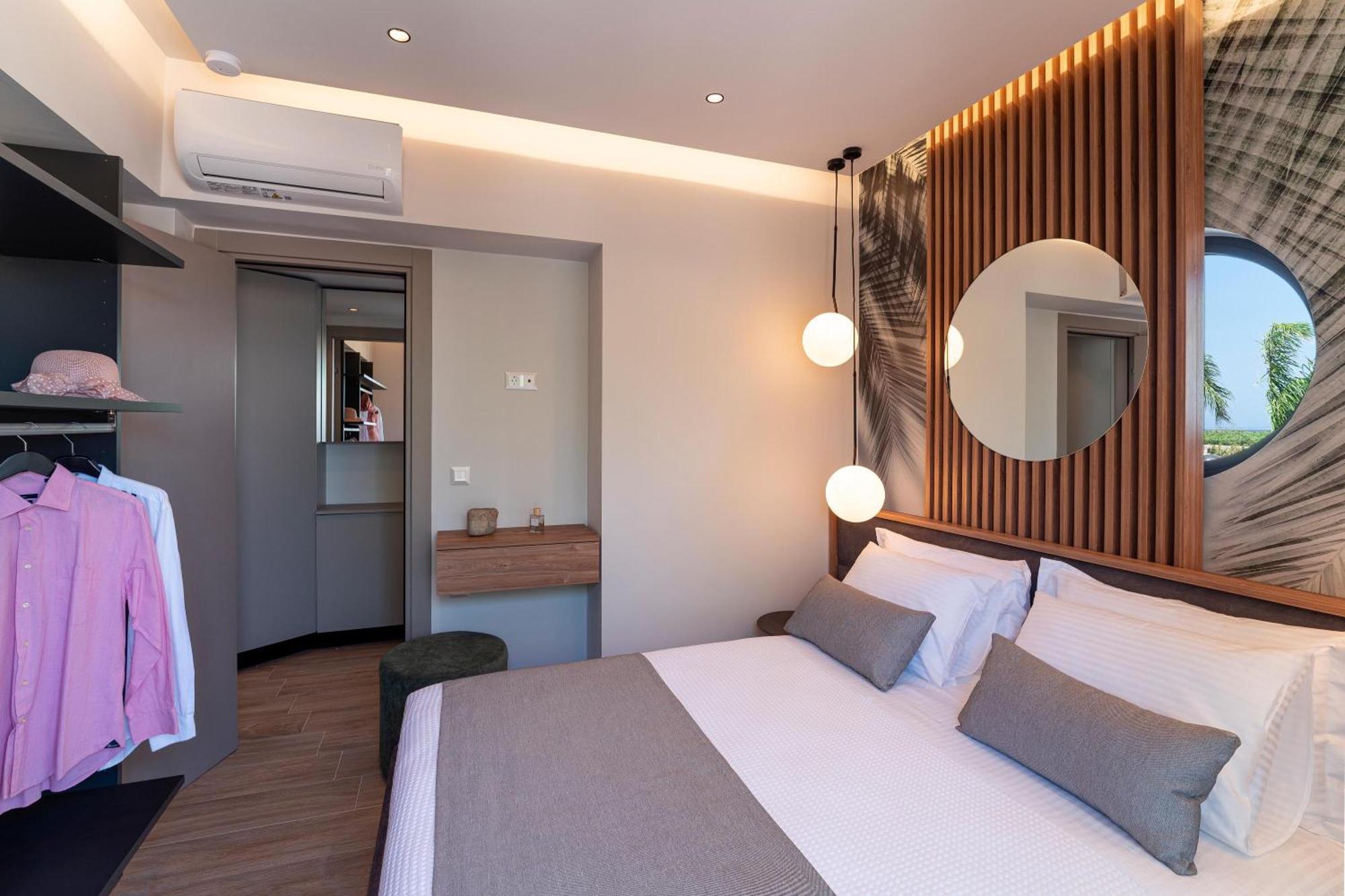 Palmeral Luxury Suites Kremastí Quarto foto